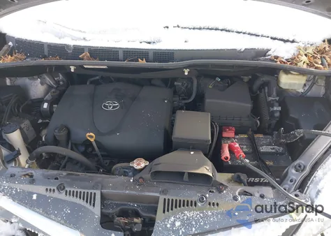 2018 Toyota Sienna Xle 8 Passenger from USA, damaged, VIN 5TDYZ3DC9JS961709